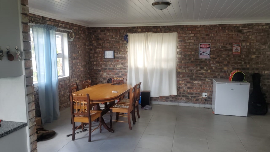 To Let 3 Bedroom Property for Rent in Albertinia Western Cape